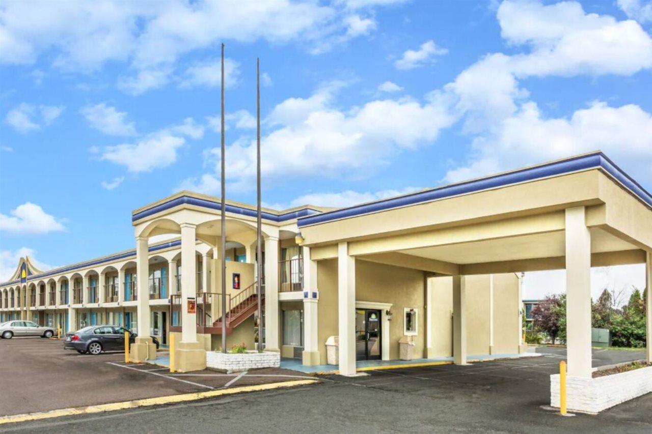 Days Inn By Wyndham Ашленд Екстер'єр фото